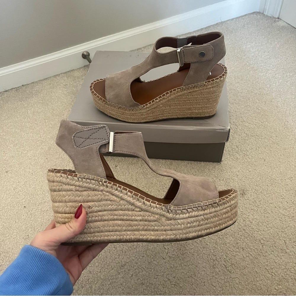 Franco Sarto heels size 10 brand new
